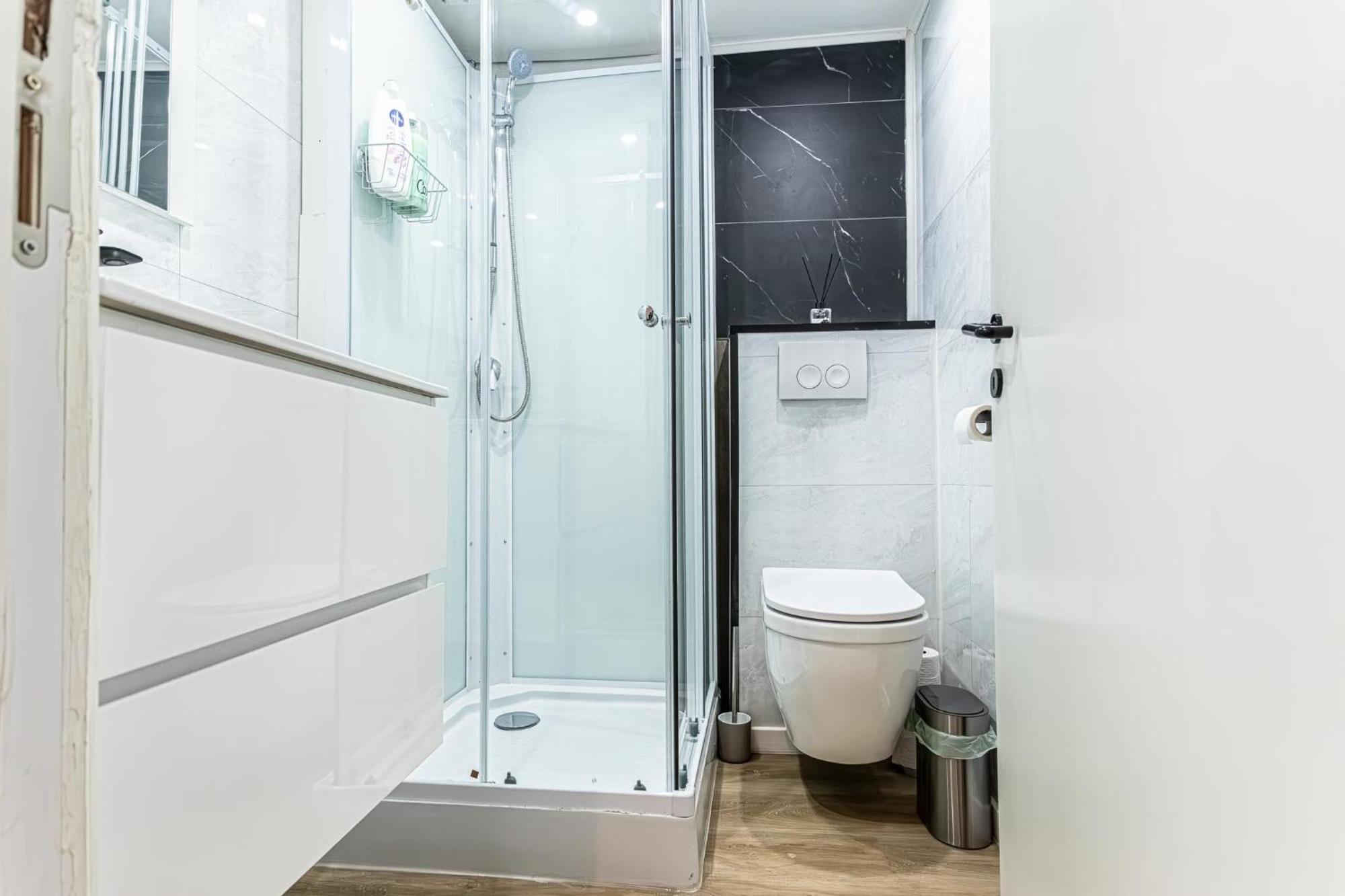 Spacious Shared 5Br Apt In The Heart Of Gent Esterno foto